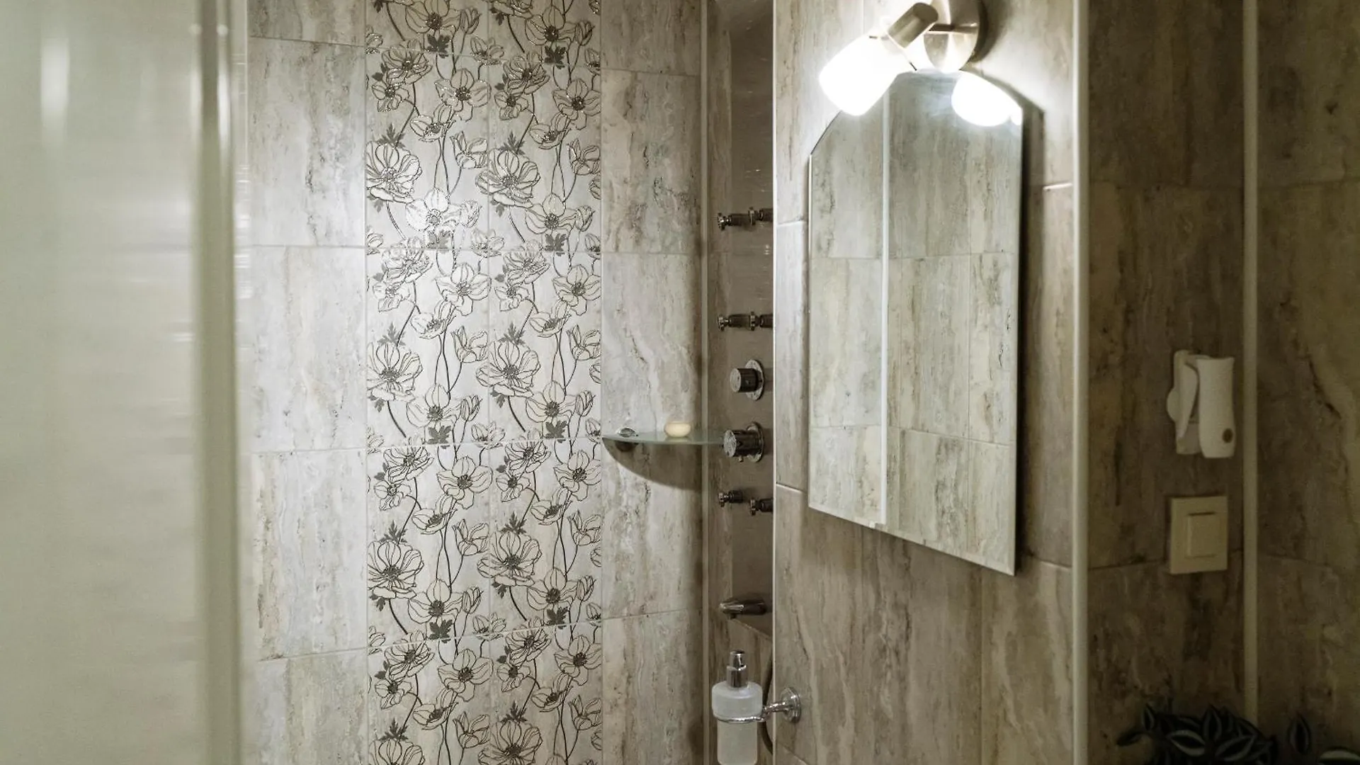 Zen Life Luxury Apartment - Herastrau Bukarest
