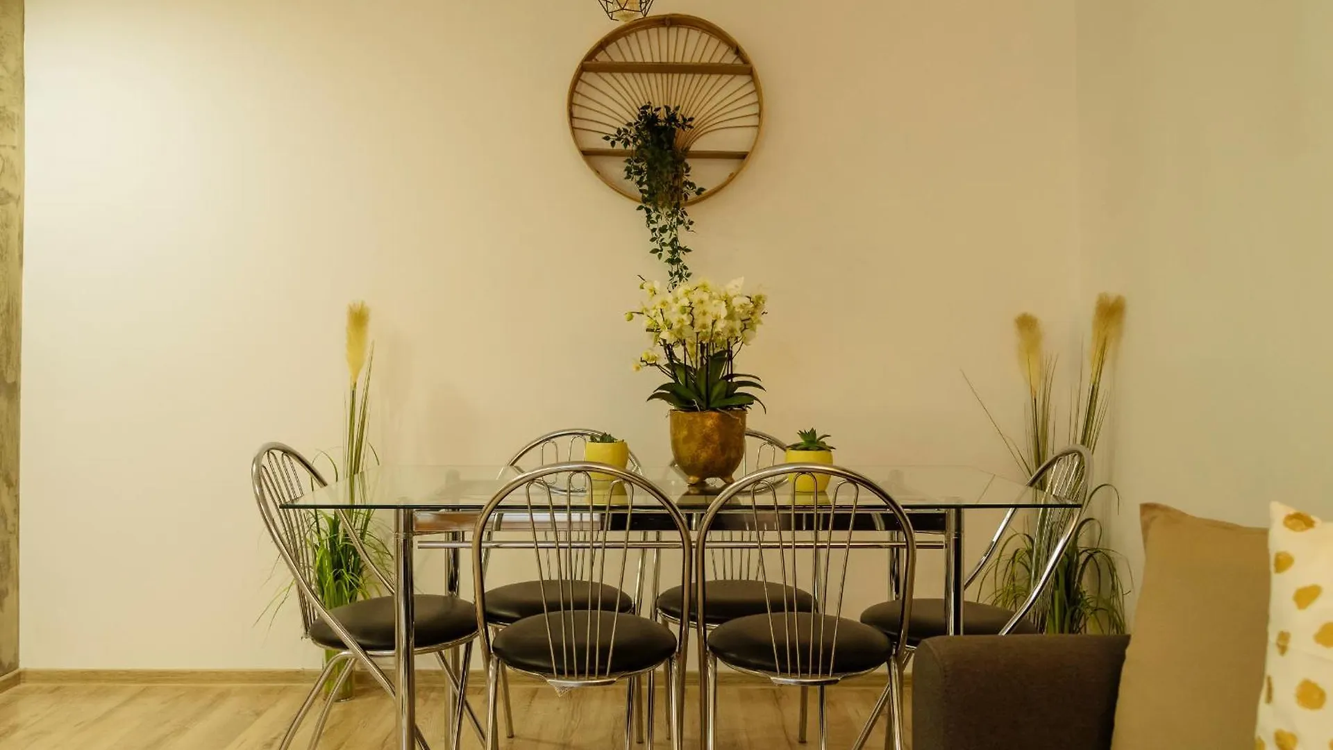 Zen Life Luxury Apartment - Herastrau Bukarest