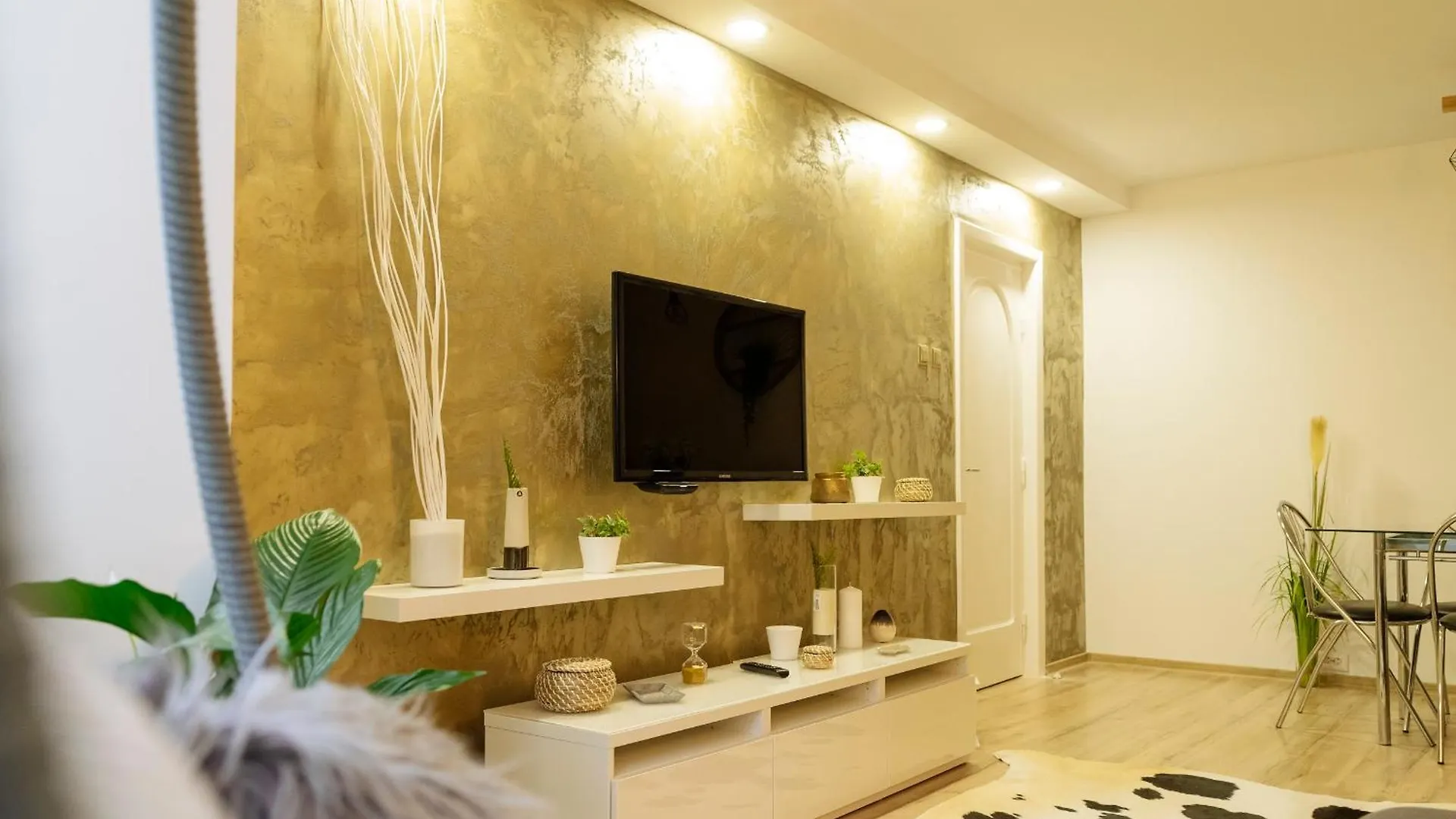 Zen Life Luxury Apartment - Herastrau Bukarest